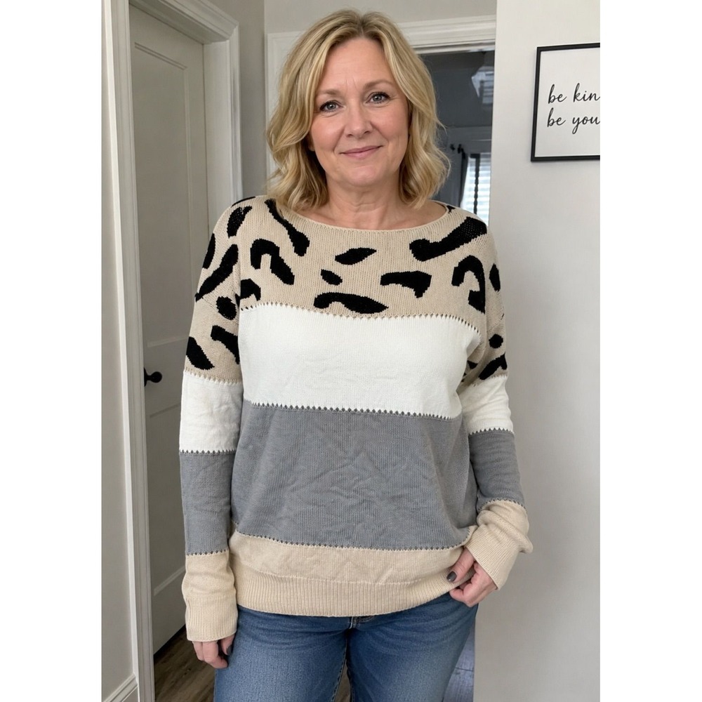 Size L - leopard print color block sweater
